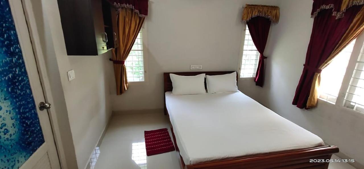 Villa Green Villa *