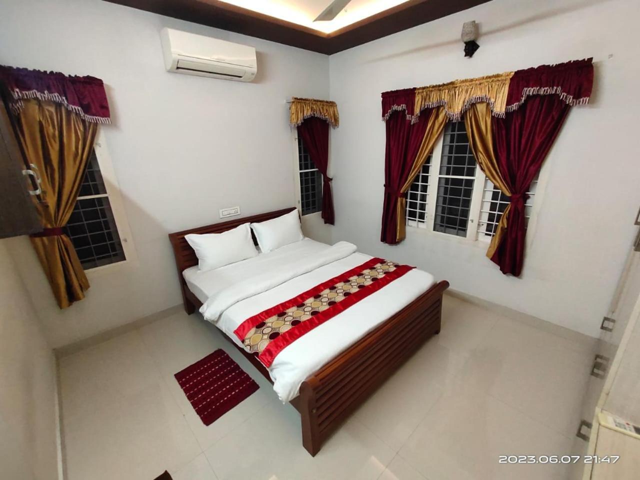Green Villa *