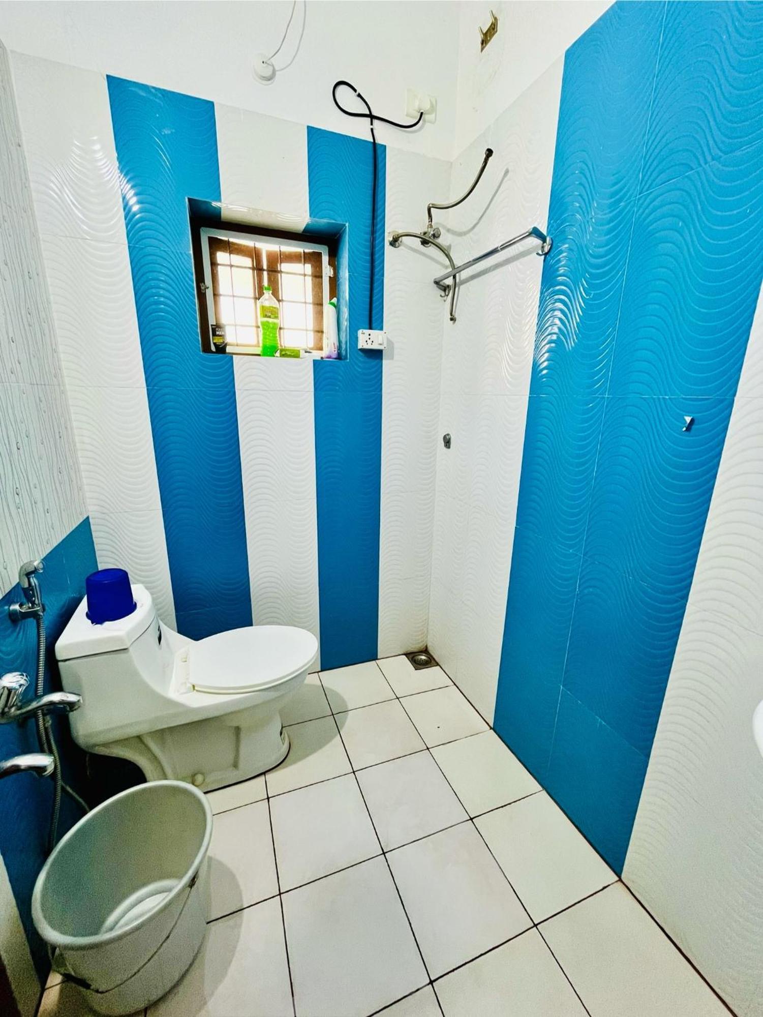 Homestay Baithul Falah - Near Aims Edappally