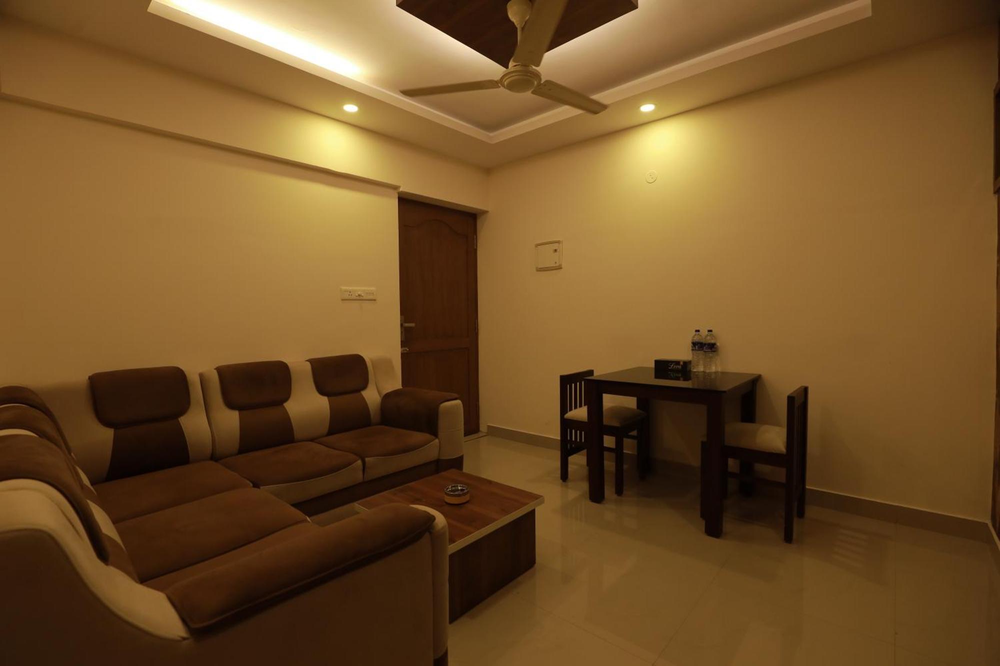 Apartment Platinum Airport Lounge