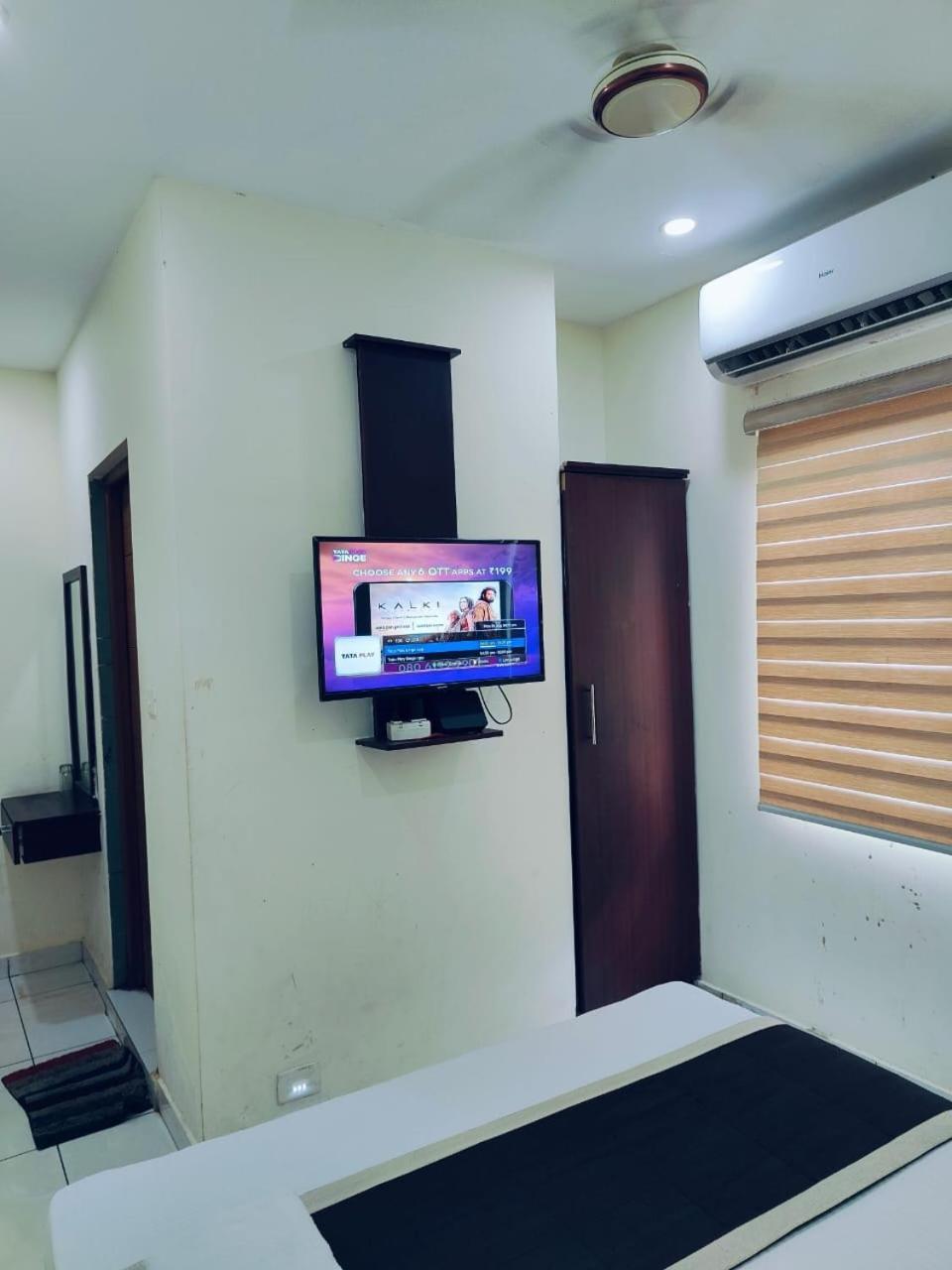 Grace Tourist Capsule hotel