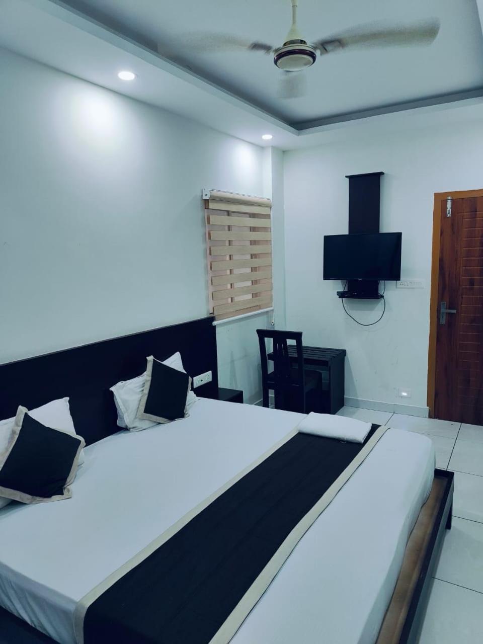 Capsule hotel Grace Tourist *