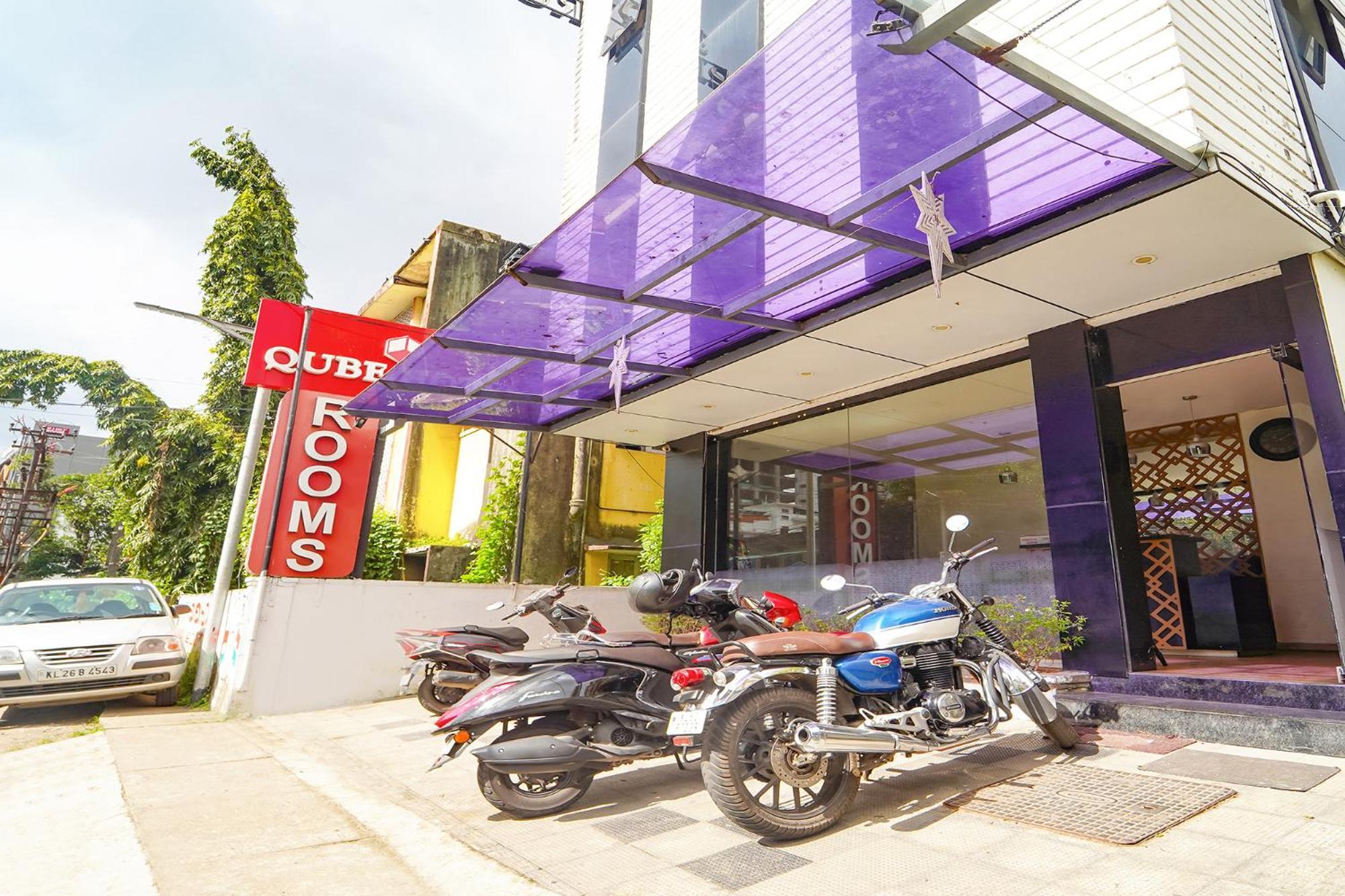 Fabhotel Qube - 800m From Ernakulam Junction South Railway Station Kochi