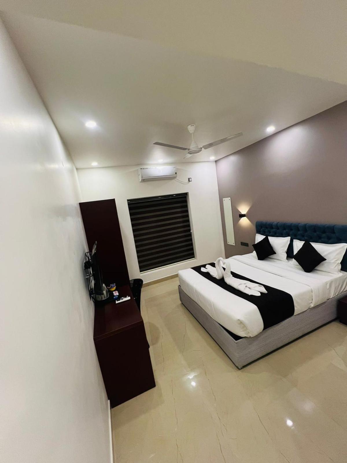 Hotel The Lotaz
