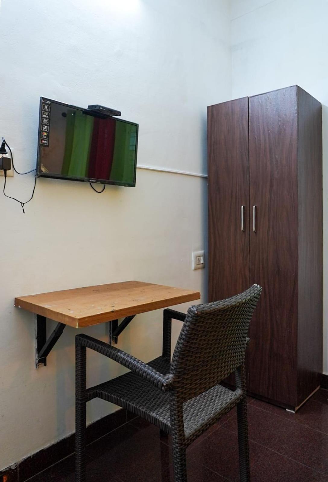 Jtr Residency Homestay