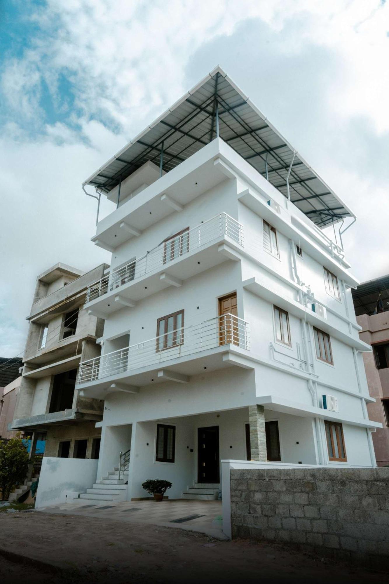 Leaf Residences *