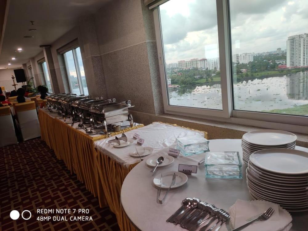 Jvk Park Hotel