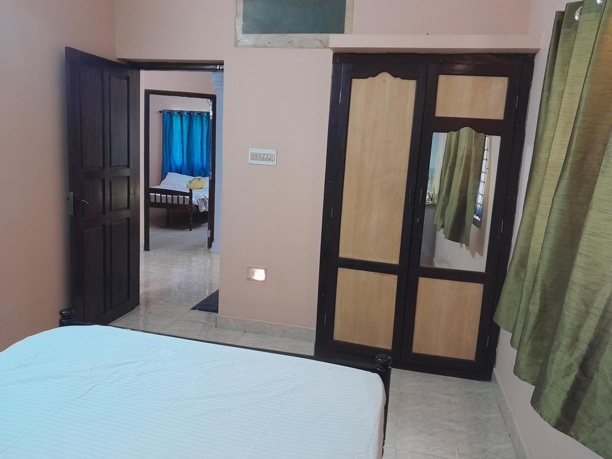 2bhk - Prime Location - Entire House Holiday home Kochi