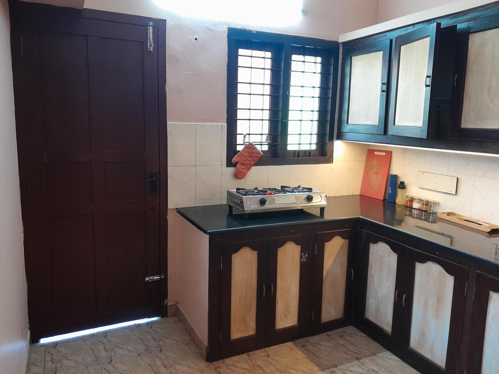Holiday home 2bhk - Prime Location - Entire House Kochi