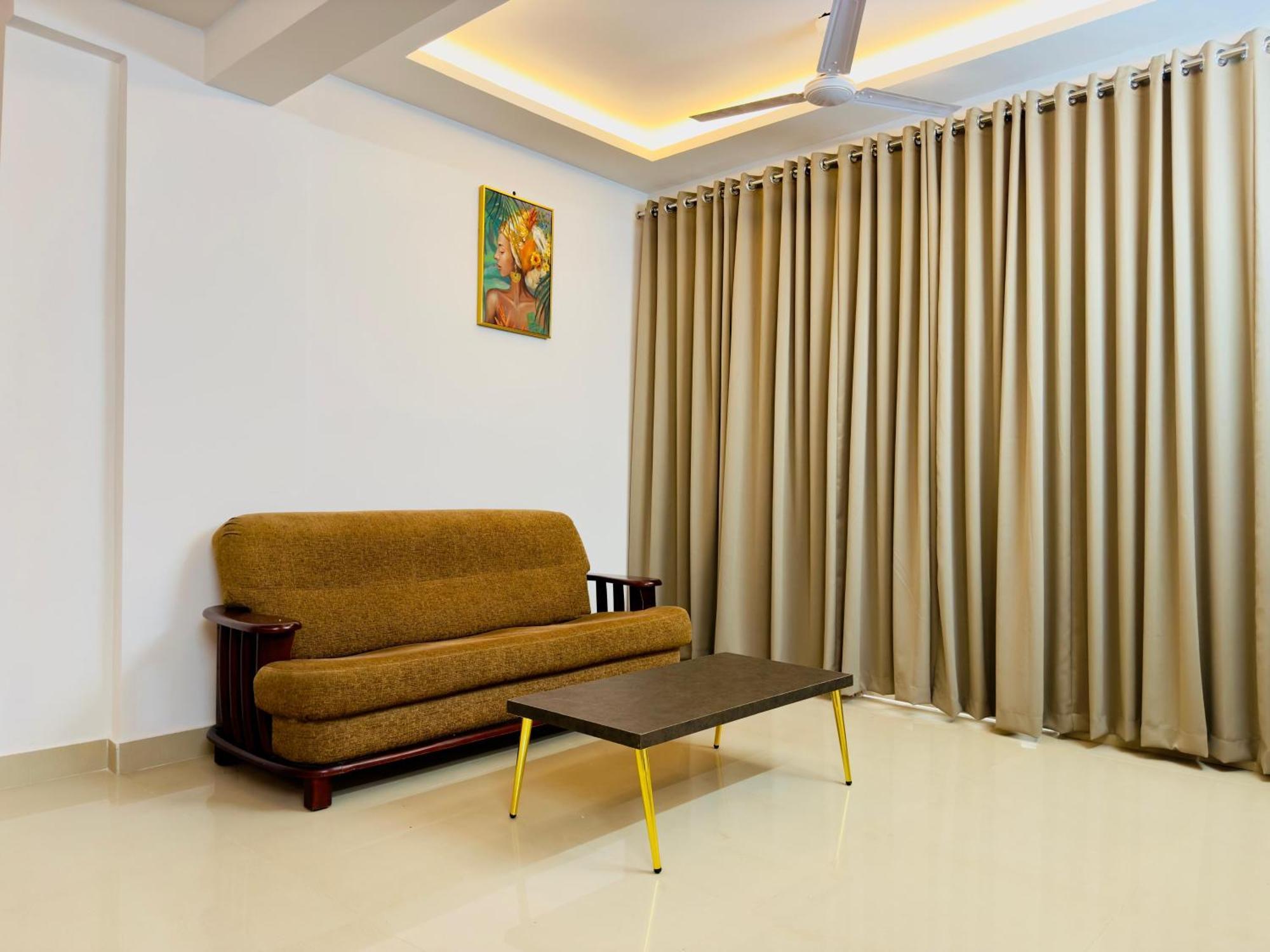 Veu Ragamalika Cochin Near Lakeshore Hospital * Kochi