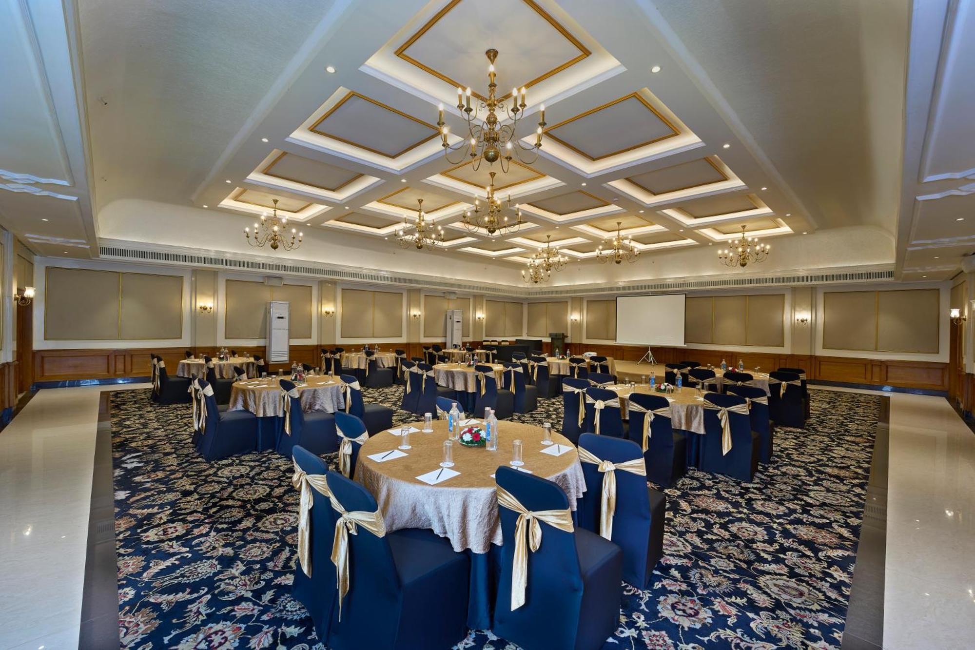Casino - Cgh Earth, Cochin 5* Kochi