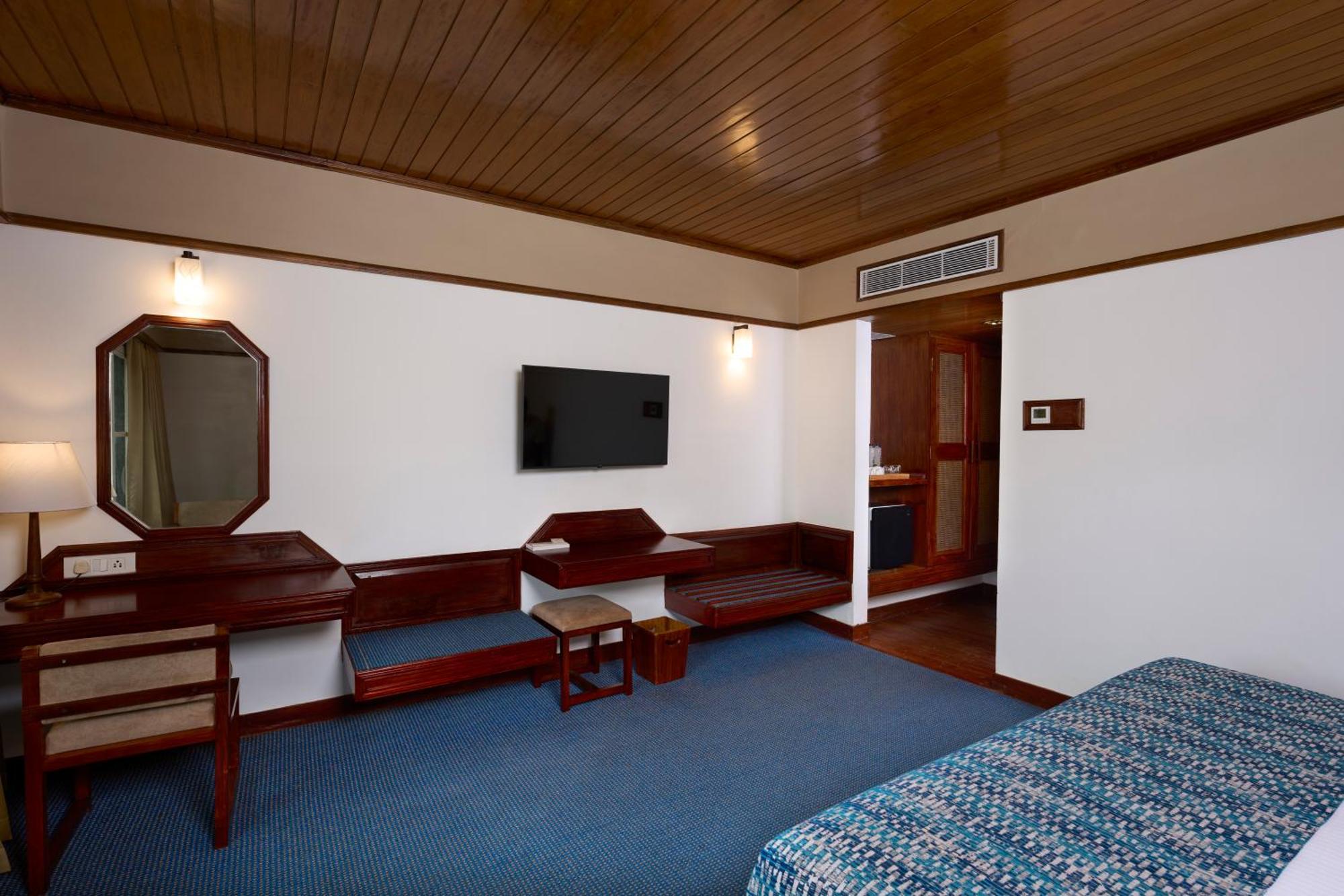 Casino - Cgh Earth, Cochin Hotel 5*