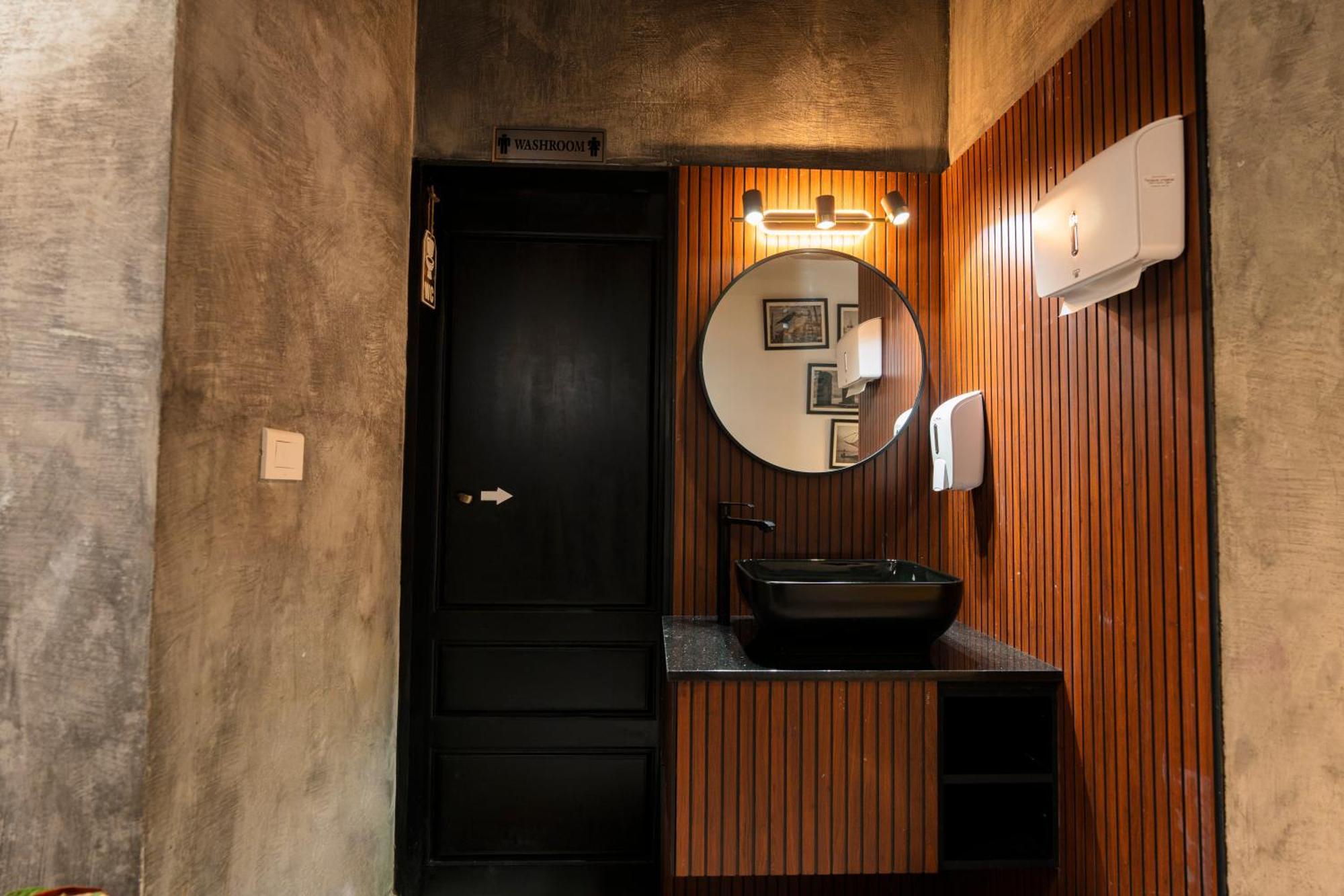 Hotel Solo By Hawk Hospitality 3*