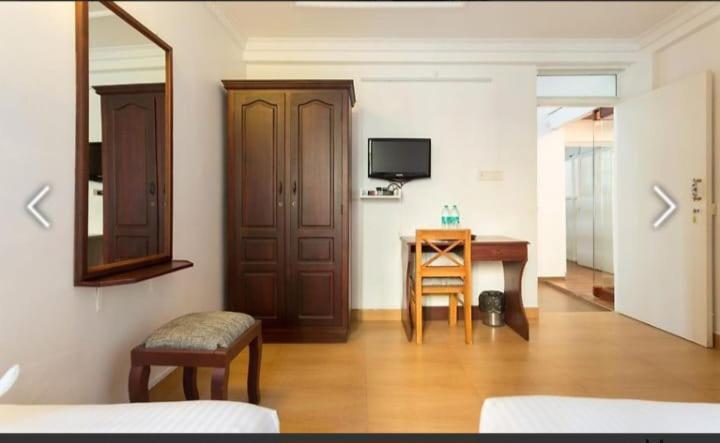Xhostel Hostel *