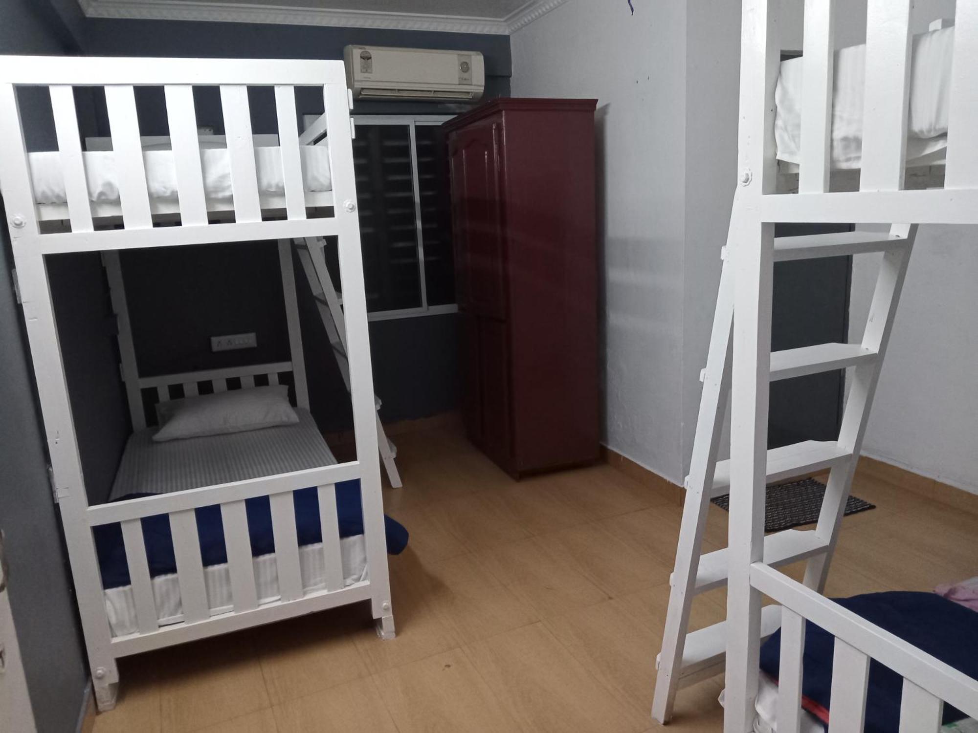 Hostel Xhostel