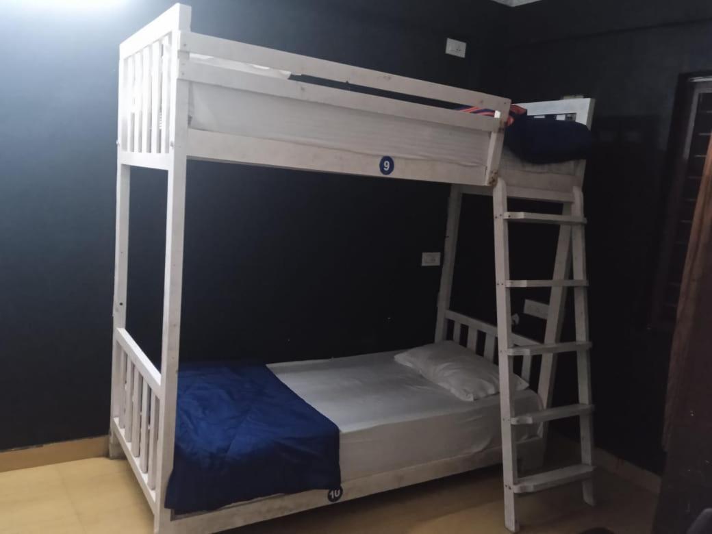 Xhostel Hostel Kochi