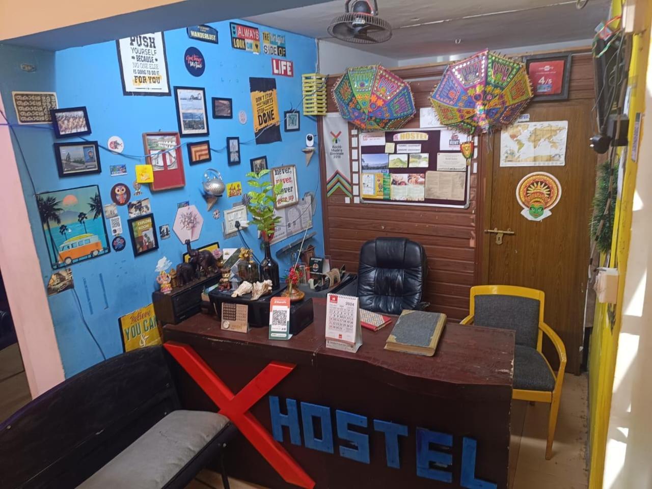 Xhostel * Kochi