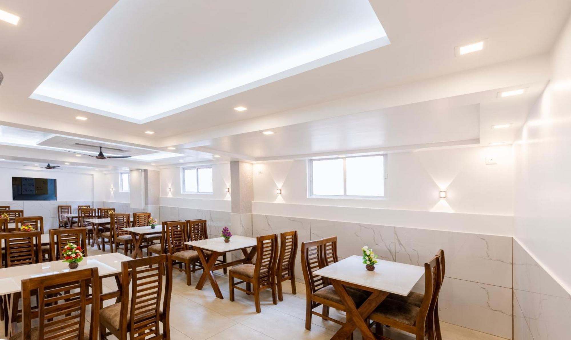 Hotel Treebo Premium Cochin Airport, 5 Min From Cochin Airport