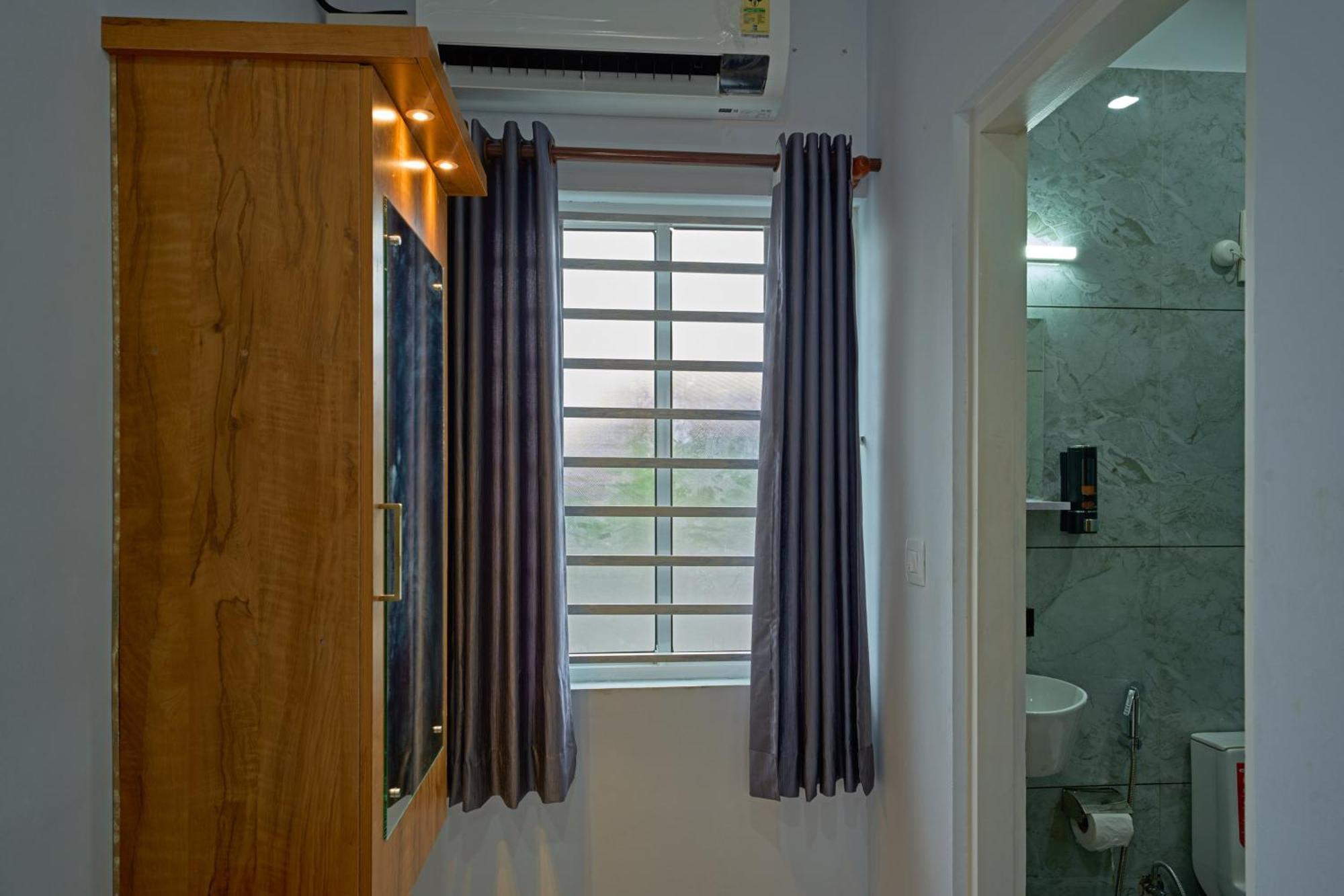 Panakal Residency, 3*