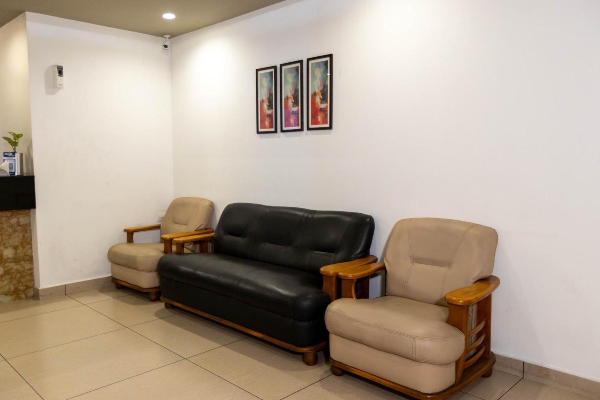 Hotel Aryaas Residency Nettoor 3*