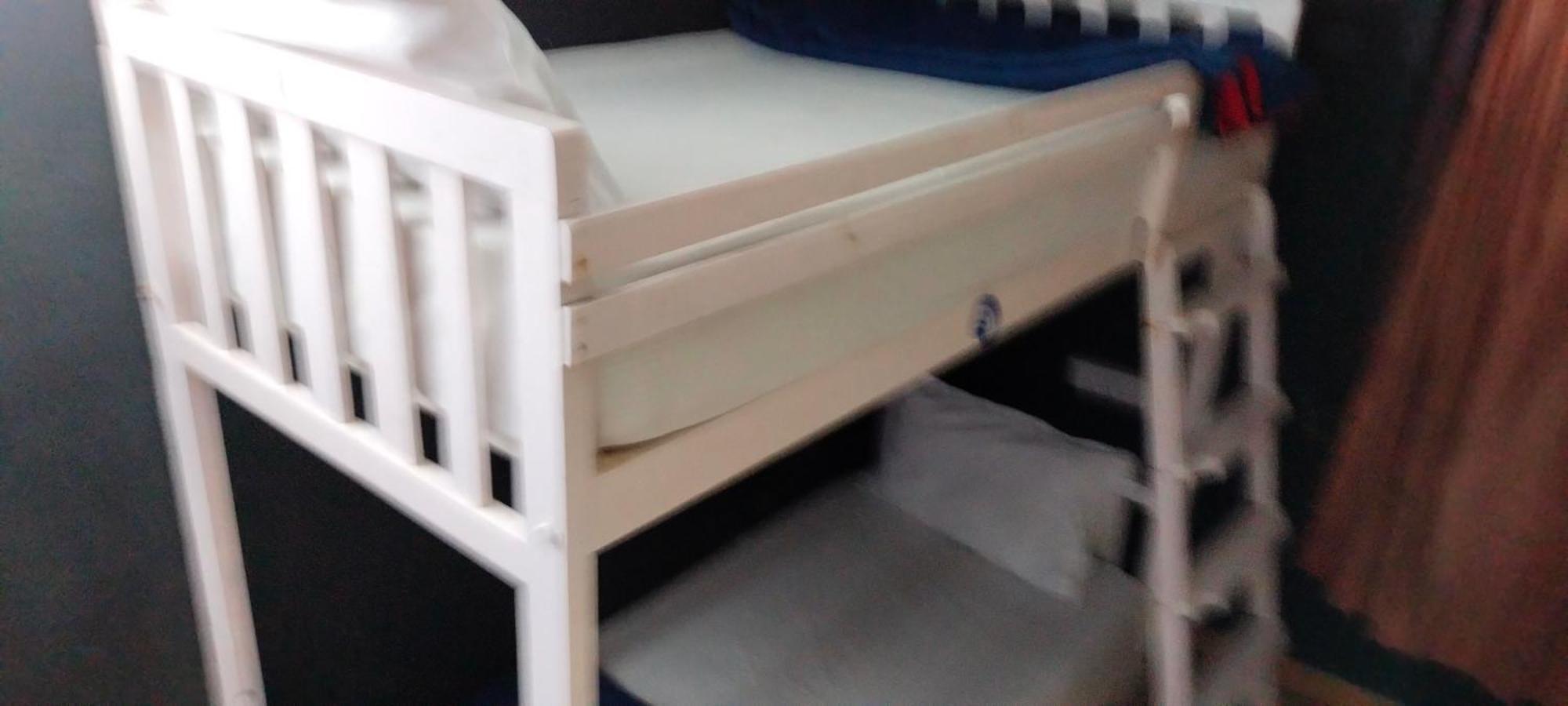 Xhostel Hostel *