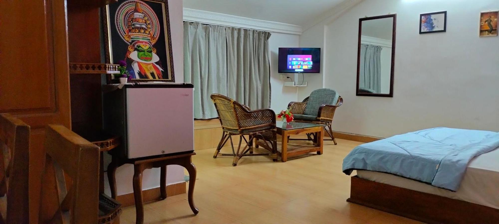 Xhostel * Kochi