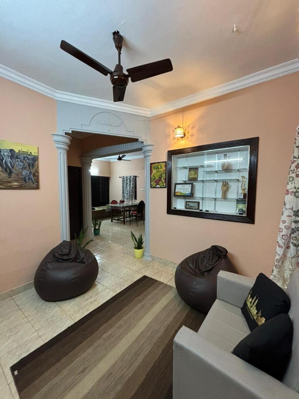 2bhk - Prime Location - Entire House Holiday home *
