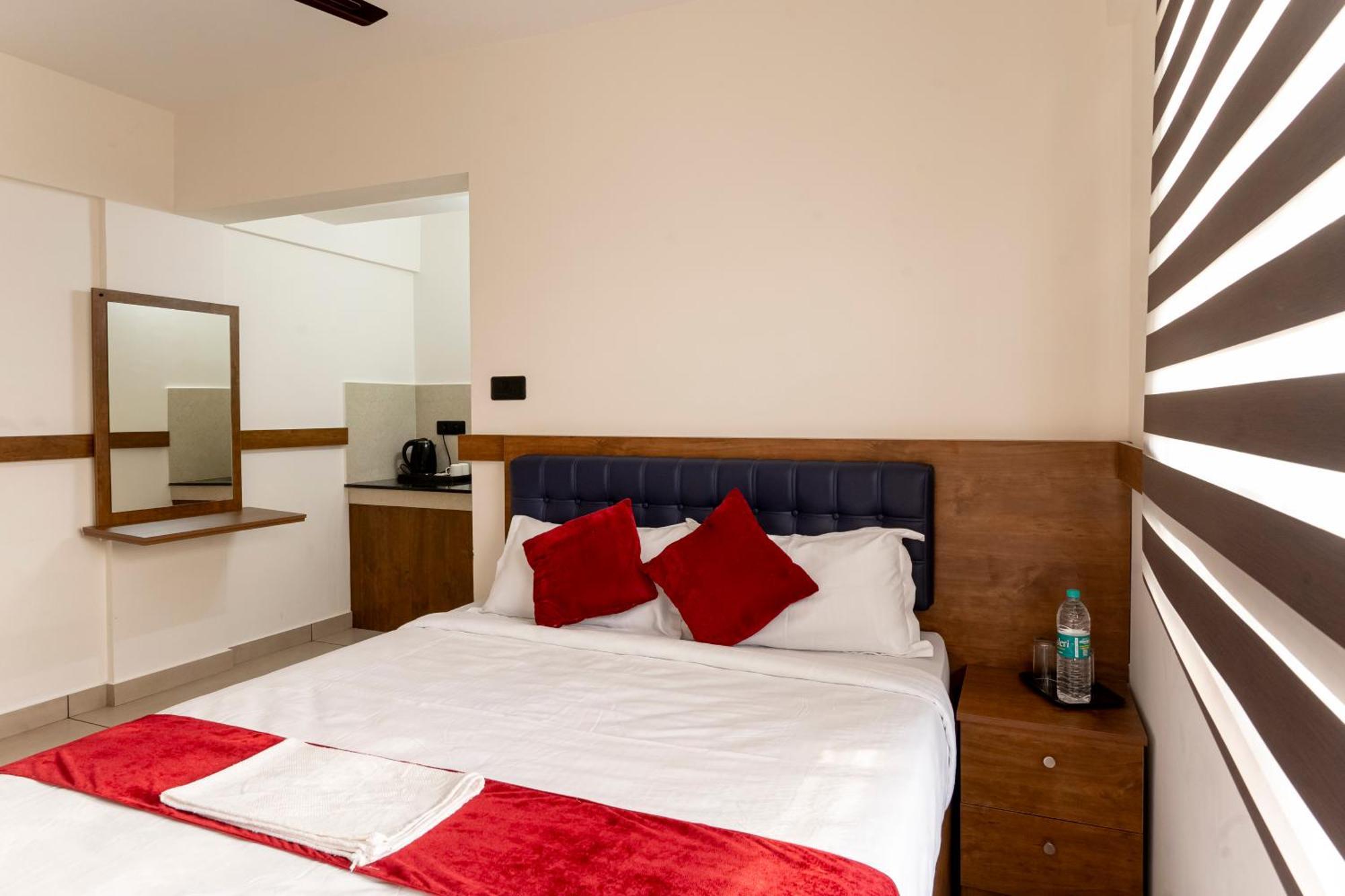 Aparthotel Sapphire Business *