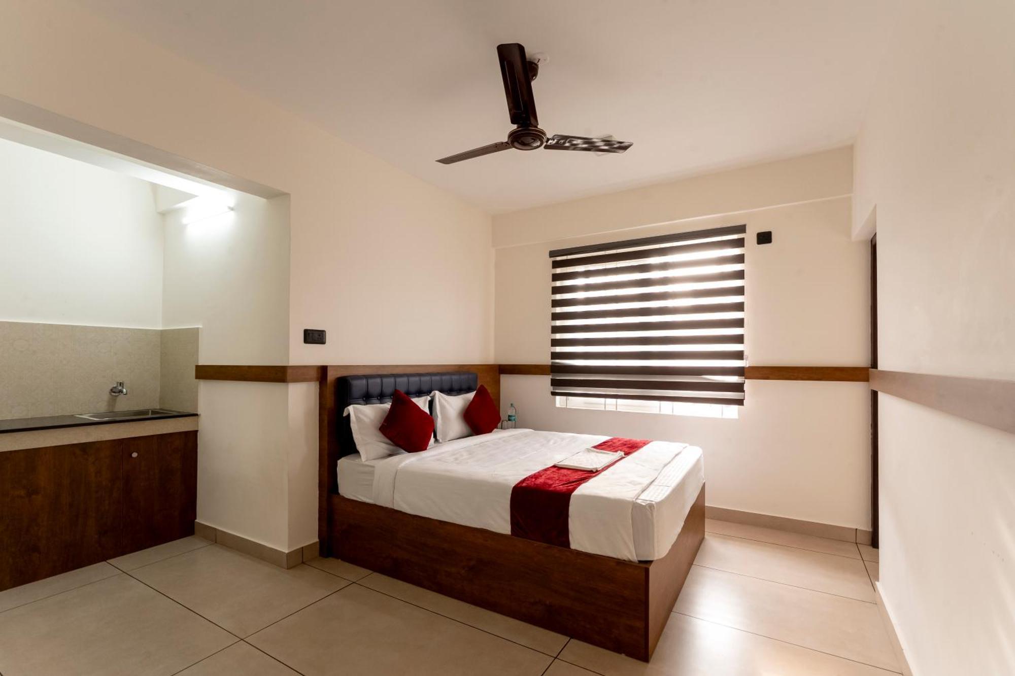 Aparthotel Sapphire Business