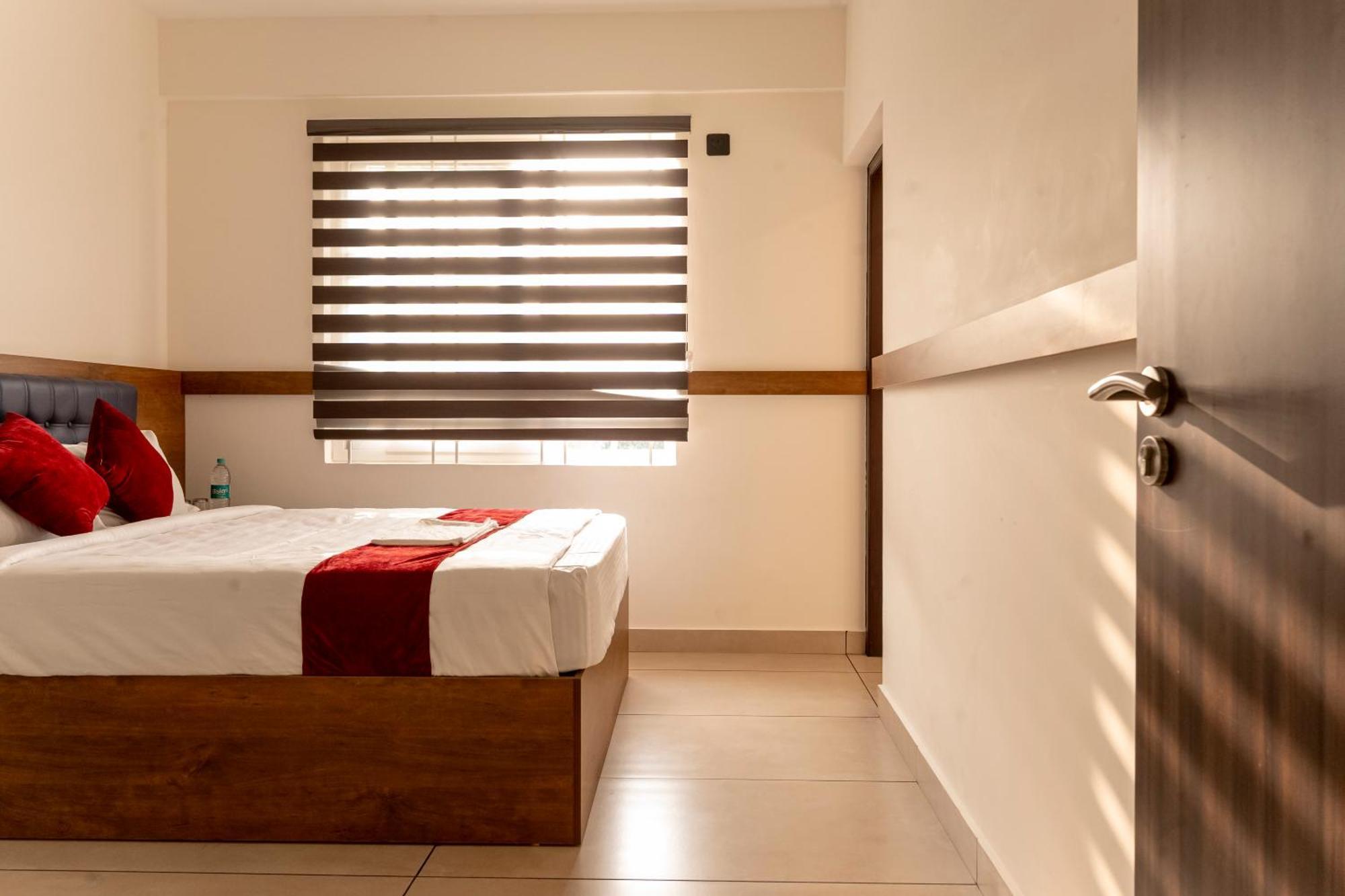 Aparthotel Sapphire Business *