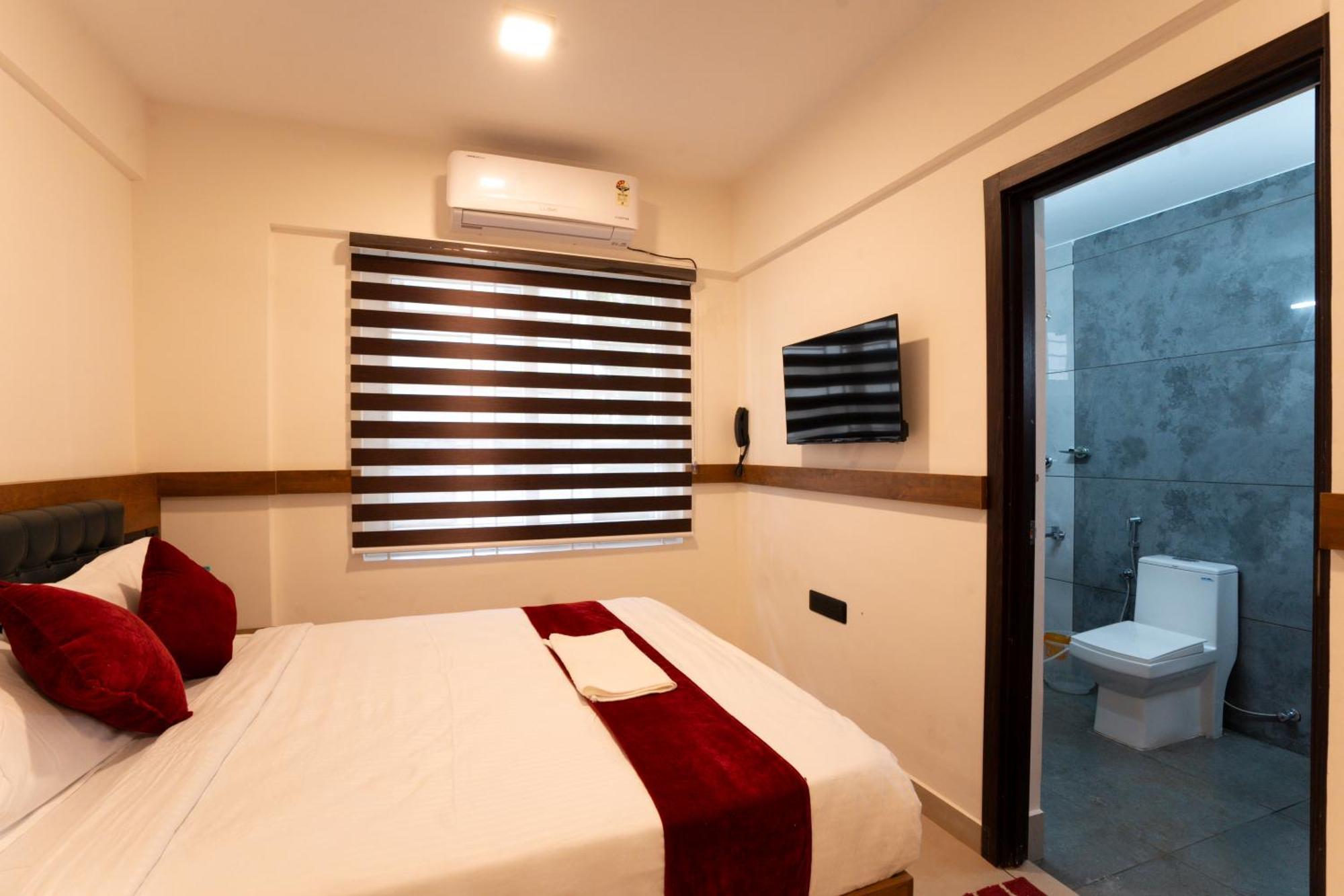 Aparthotel Sapphire Business *