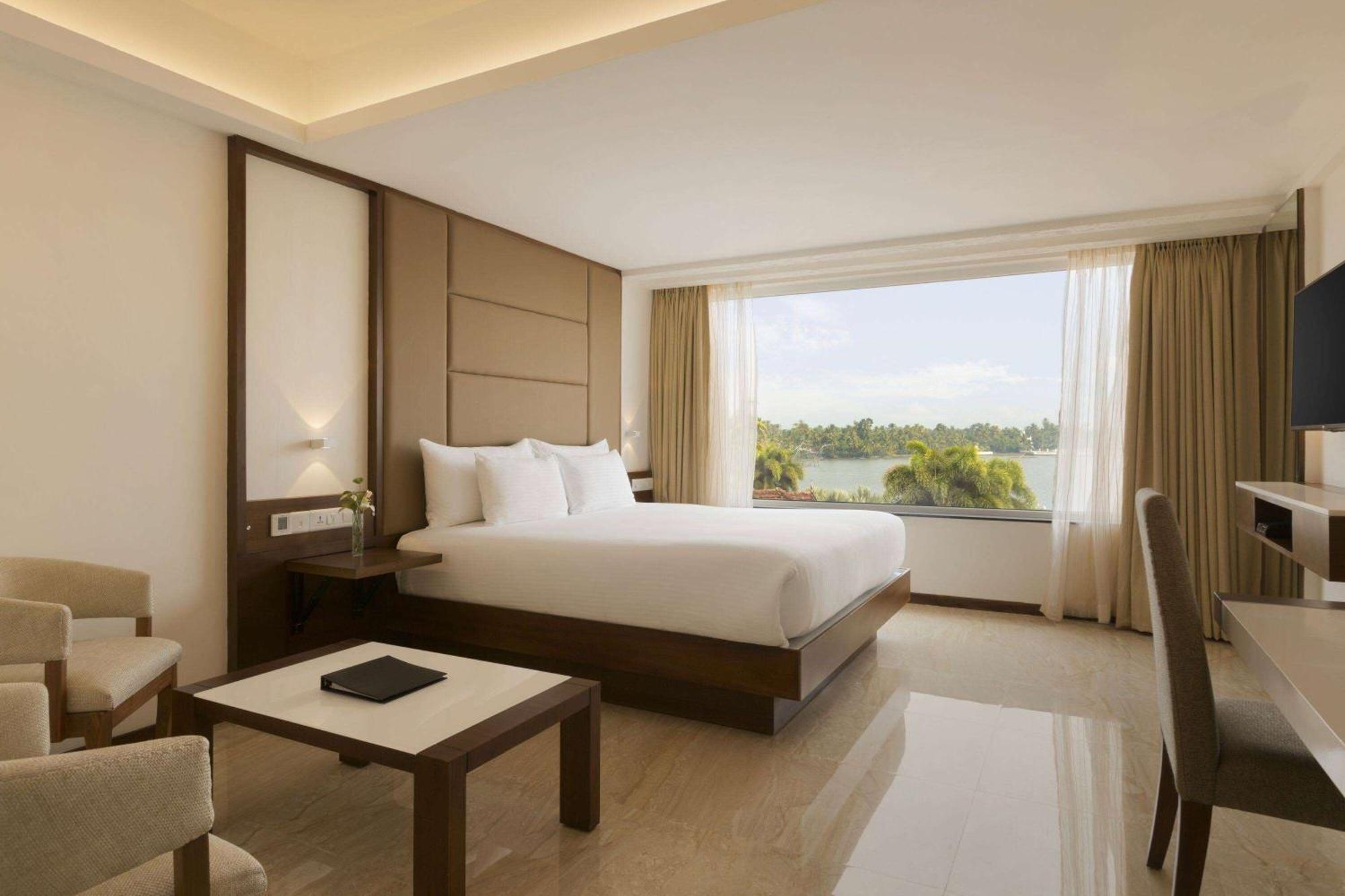 Ramada By Wyndham Resort 5*