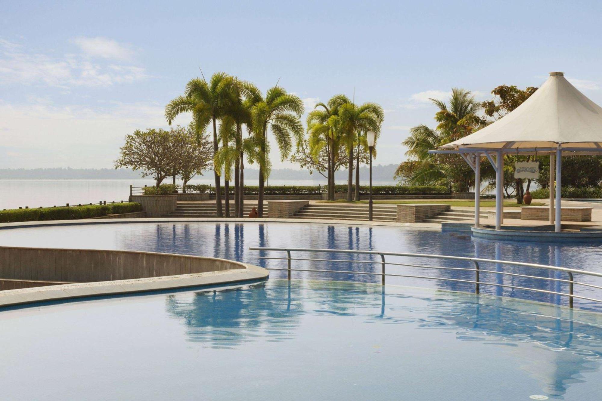 Ramada By Wyndham 5*