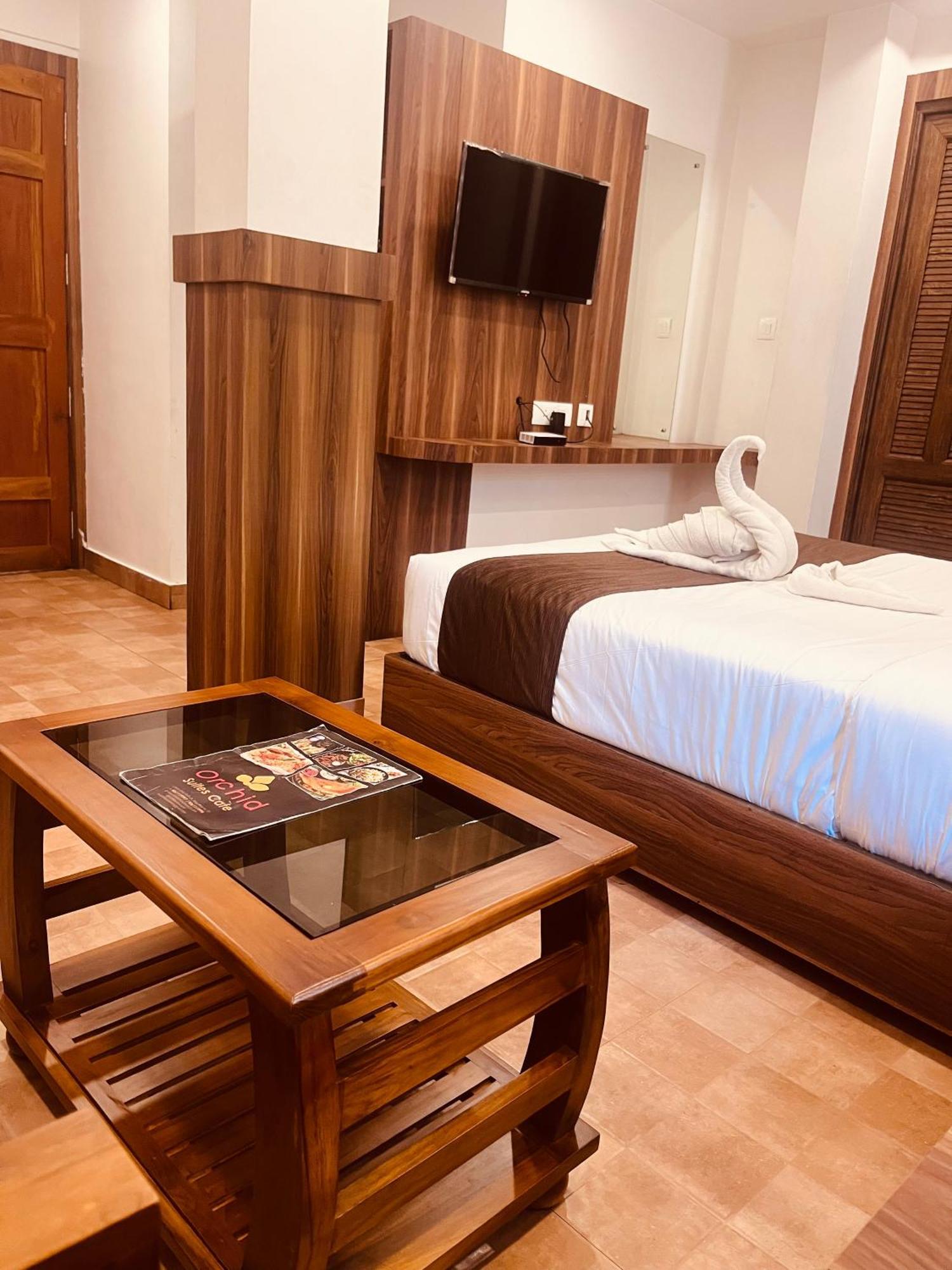 Hotel Orchid Cochin 2*