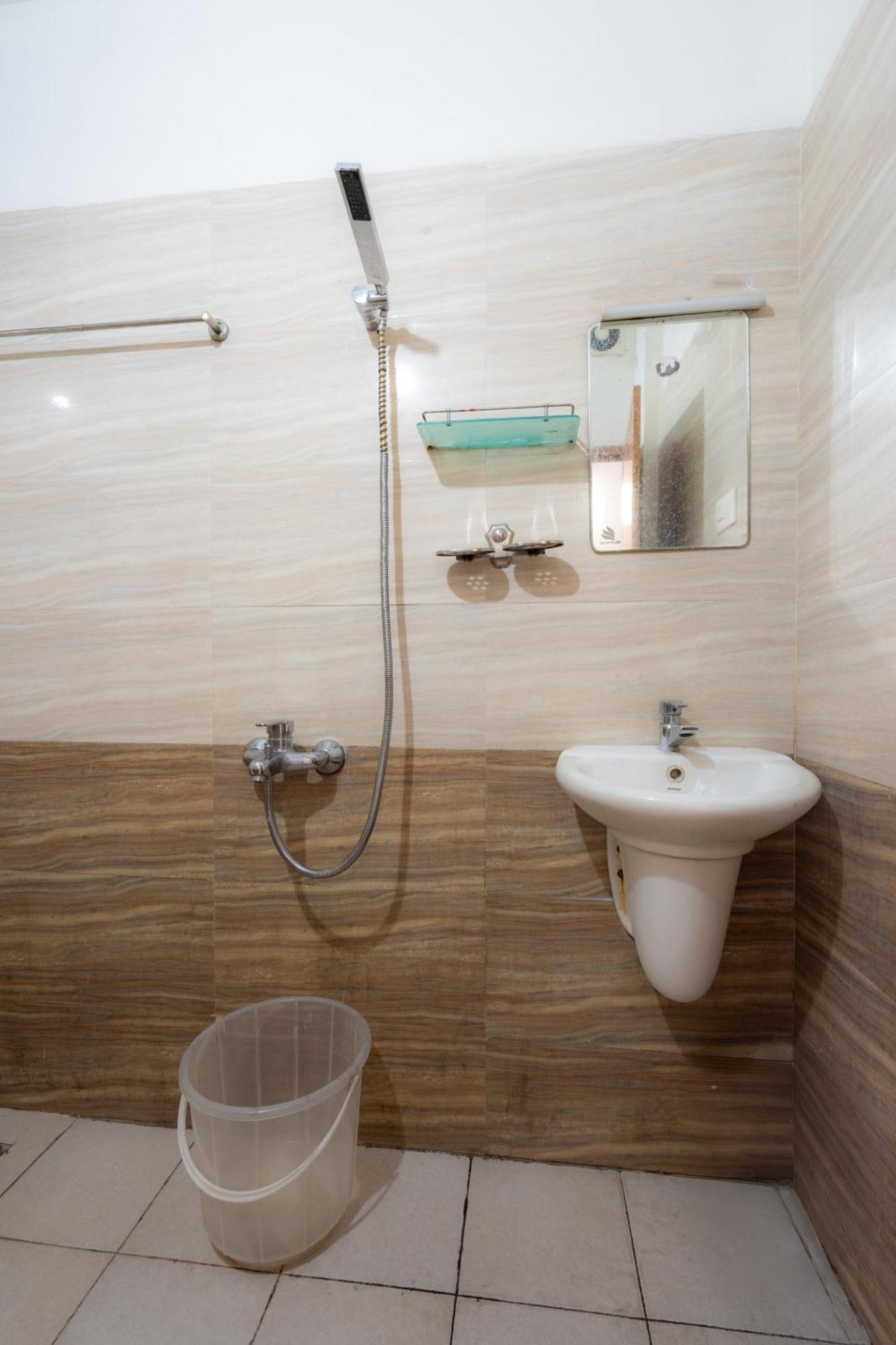 Chaithanya Residency Hotel Kochi