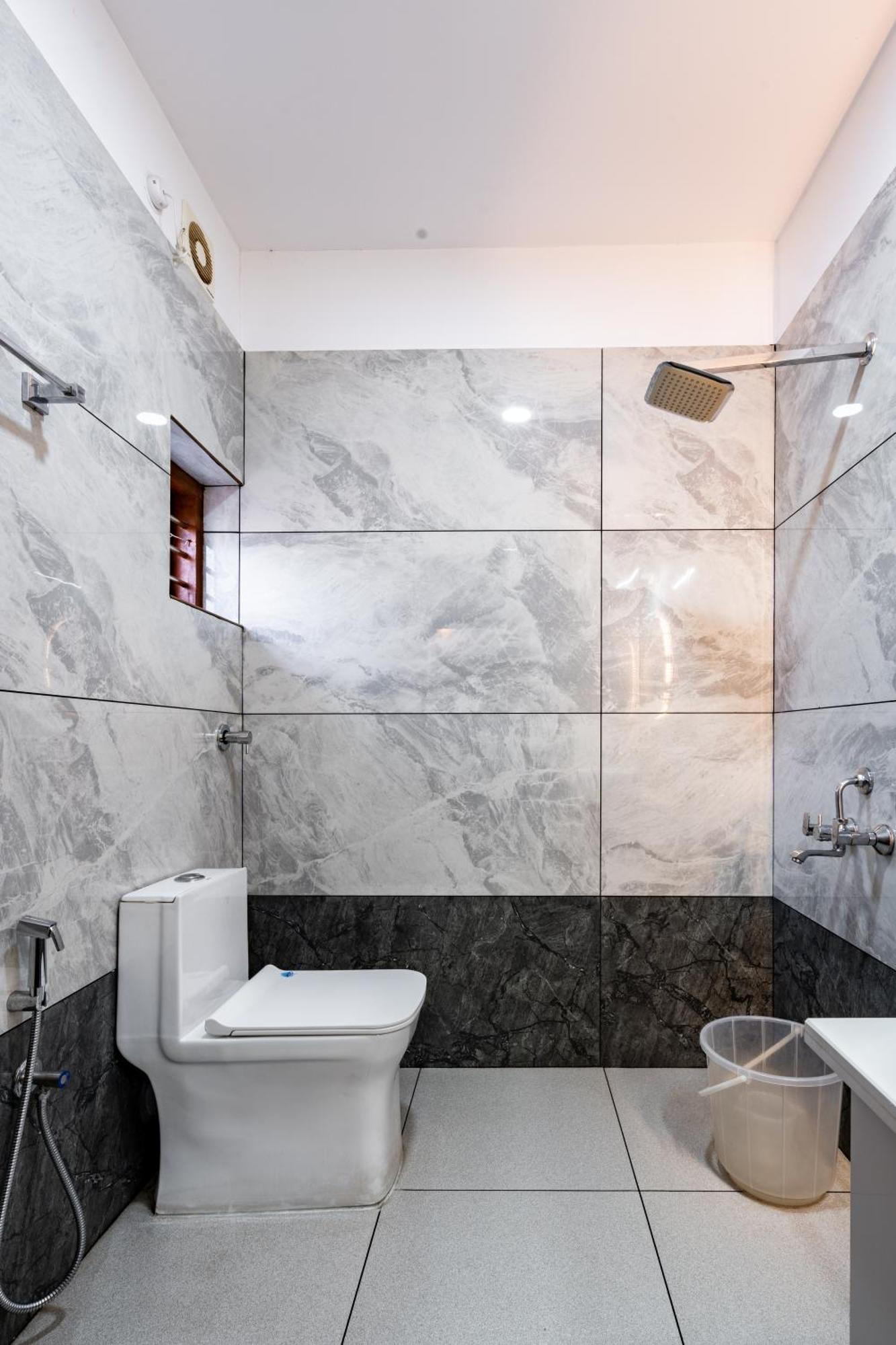 Chaithanya Residency Hotel *