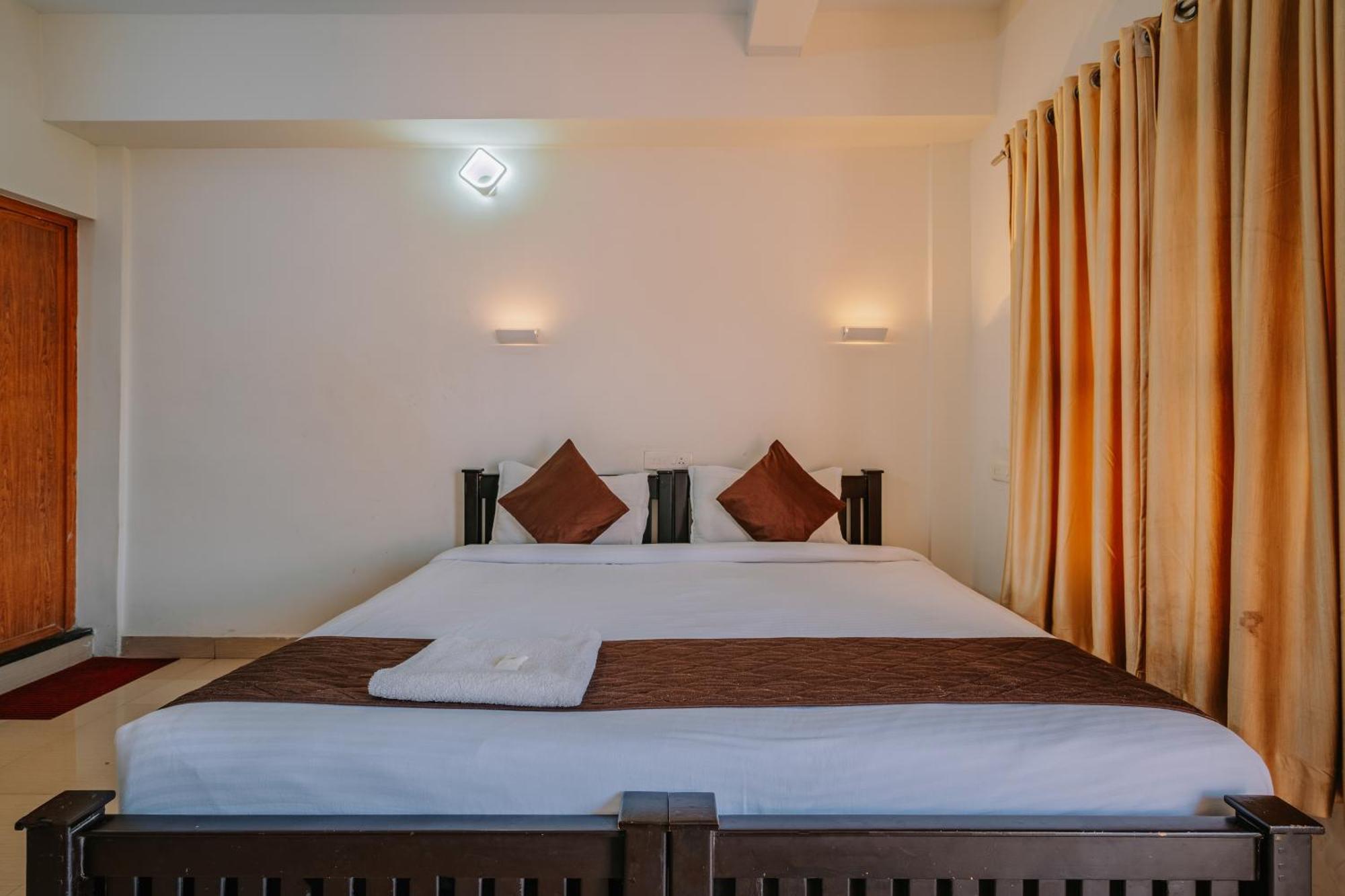 Hotel Chaithanya Residency Kochi