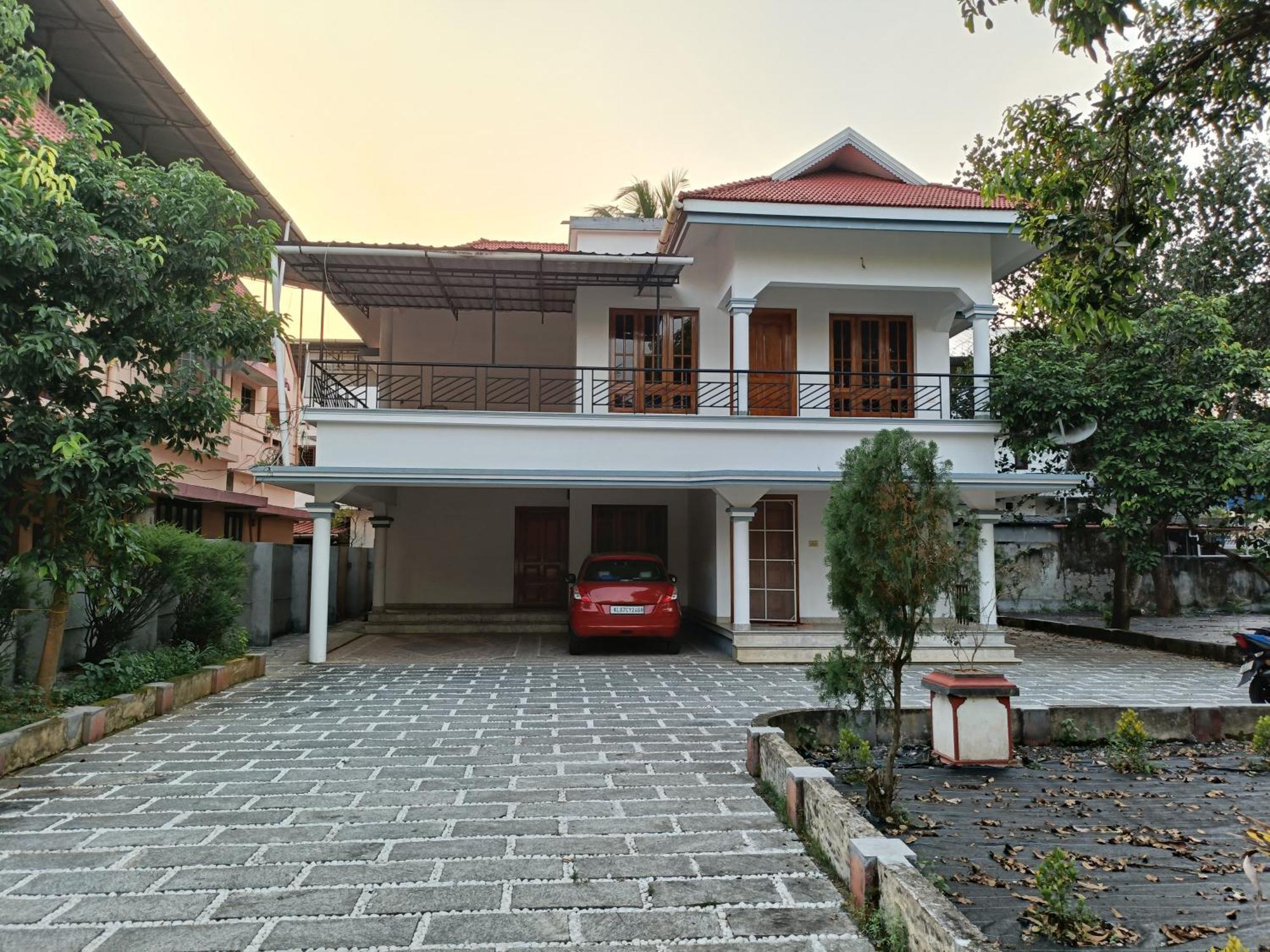 Sanvilla 2 Bhk, Vytila Villa