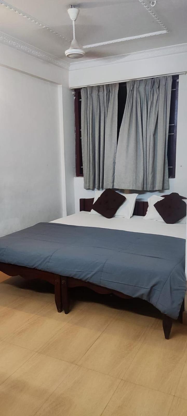 Xhostel Cochin * Kochi