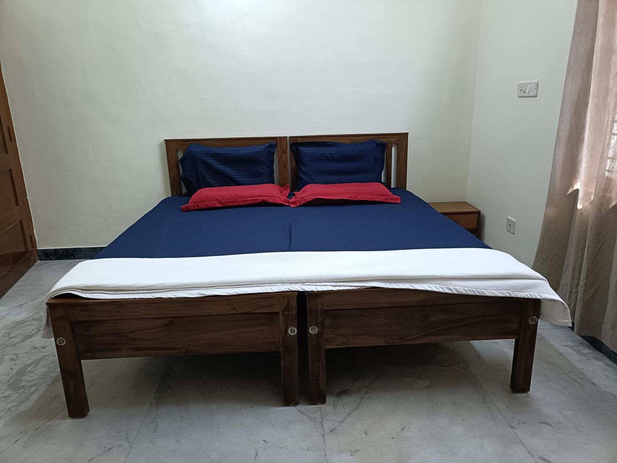 Sanvilla 2 Bhk, Vytila Villa *