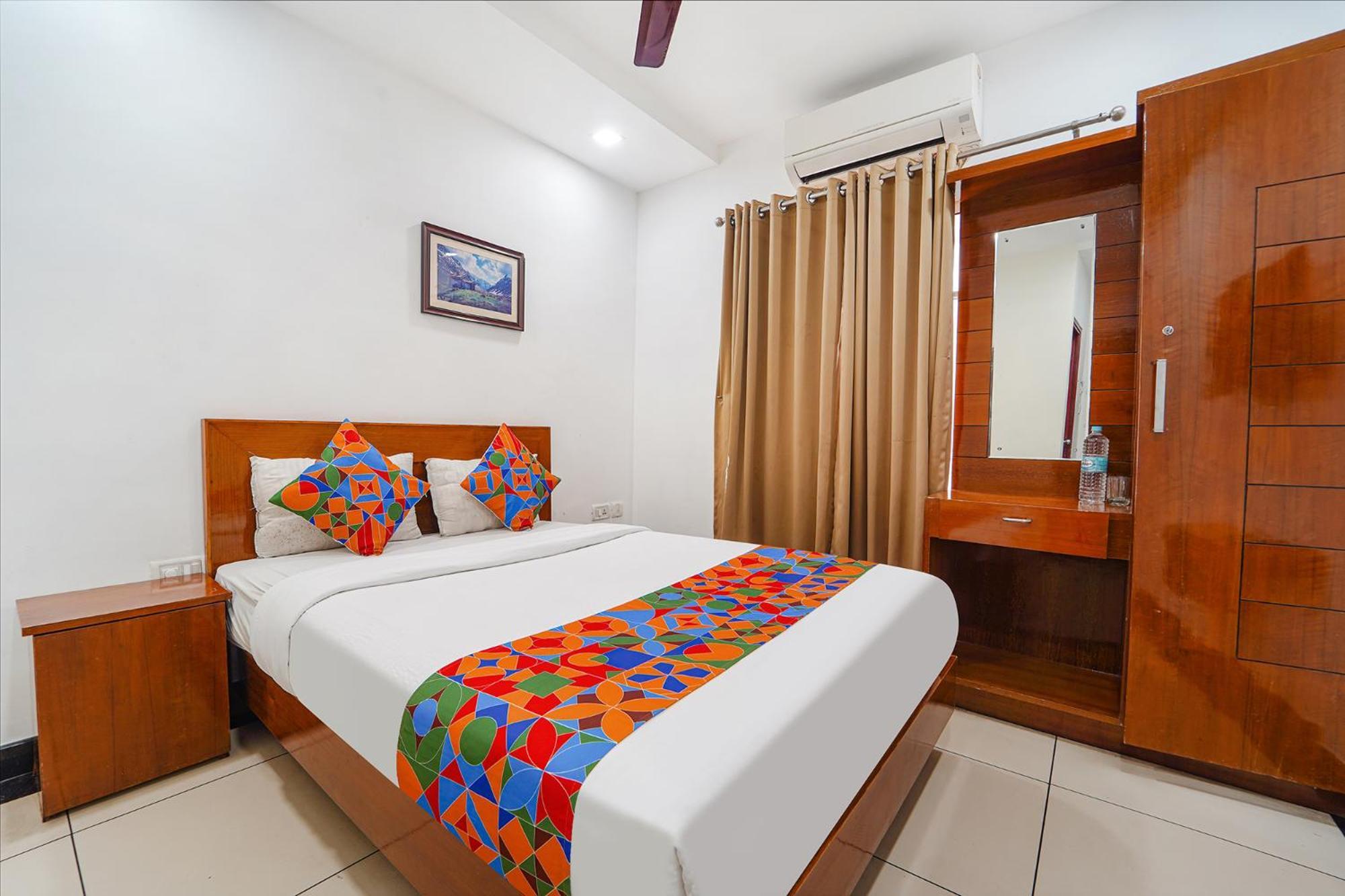 Fabhotel Stratford Hotel 3*