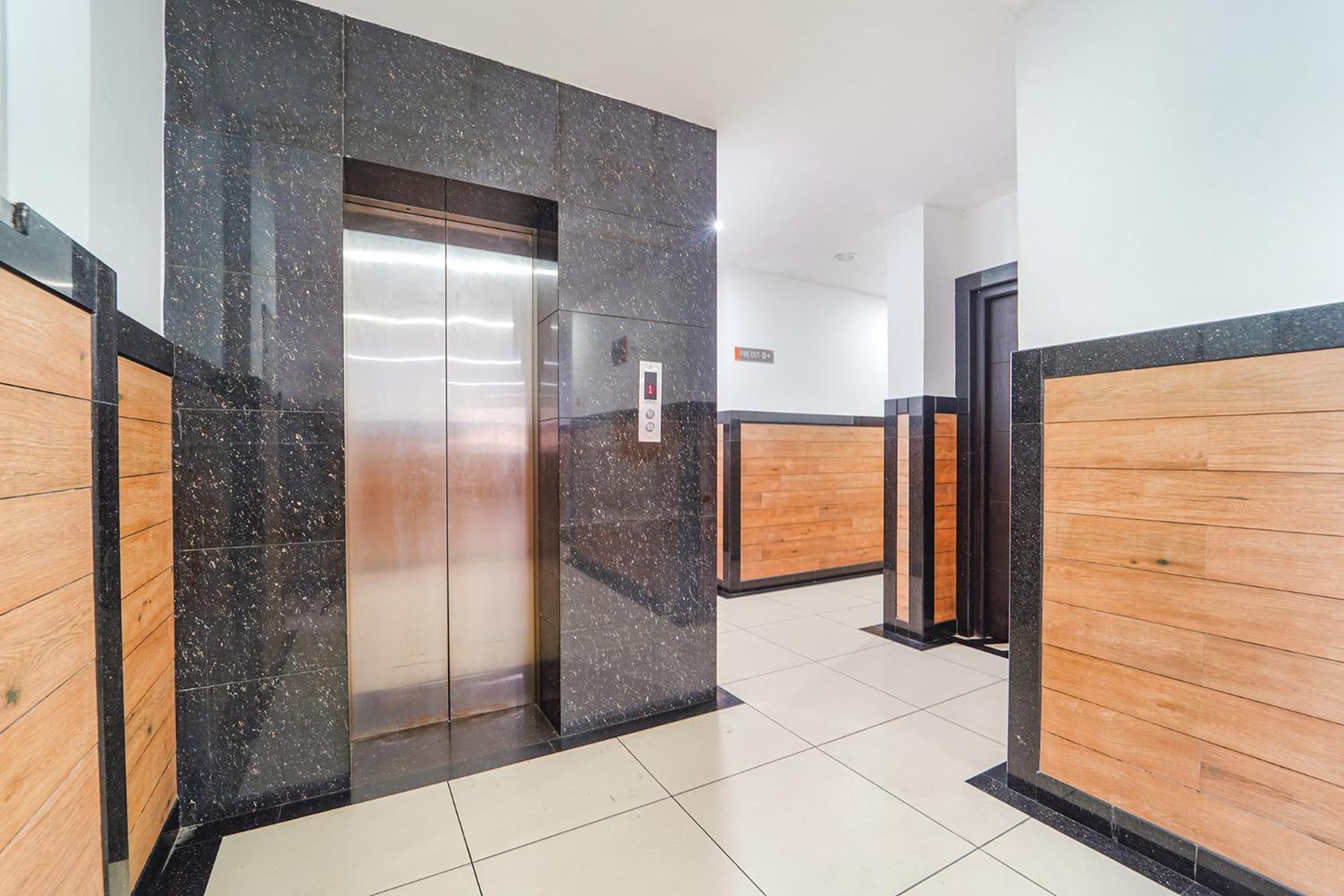 Fabhotel Stratford