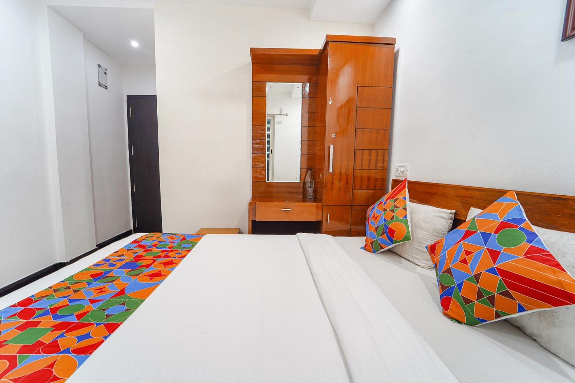 Fabhotel Stratford