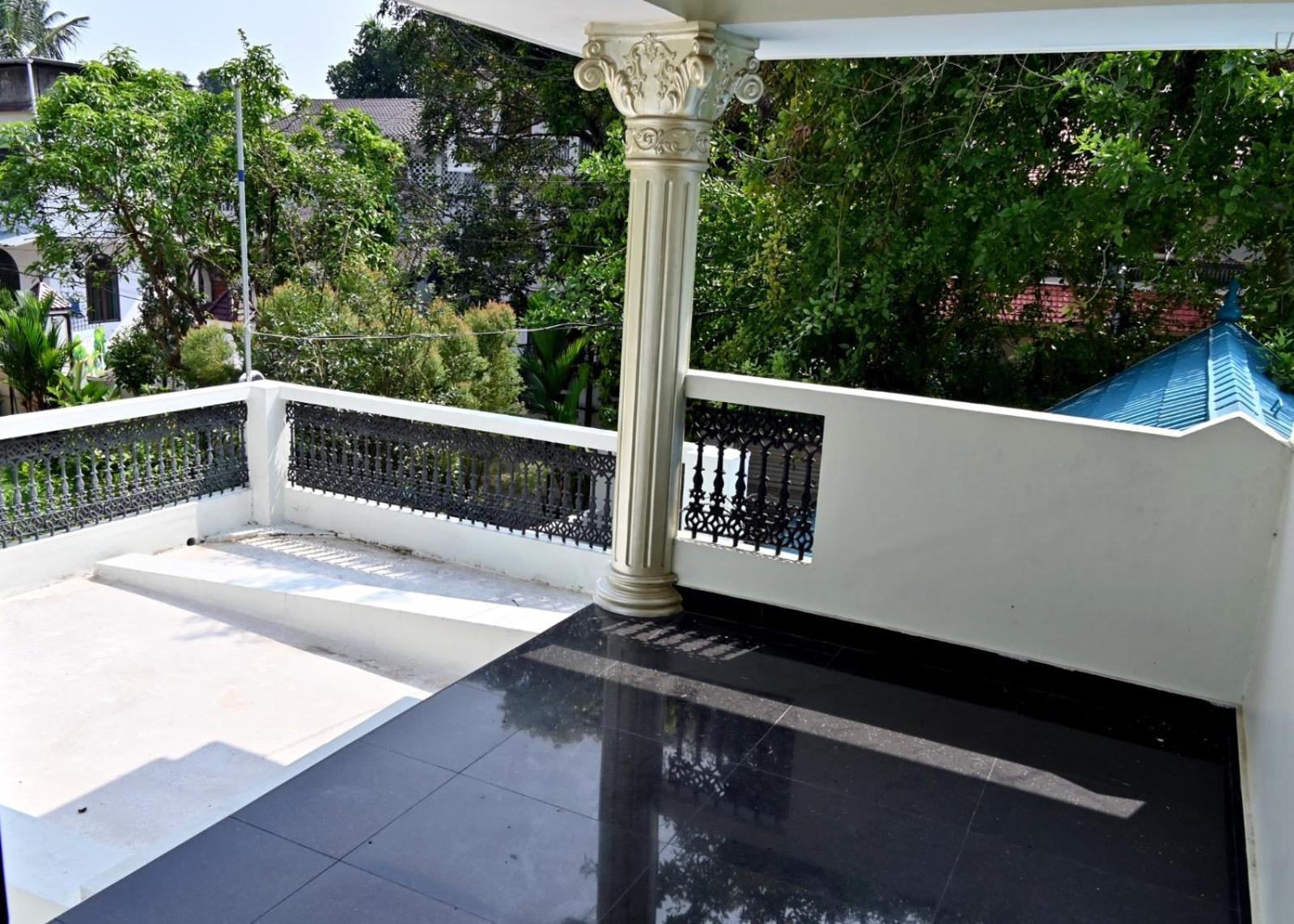 Homestay Ceema *