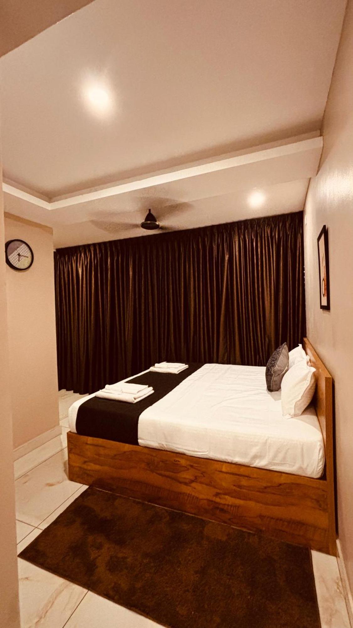 Hotel Igloo Kakkanad