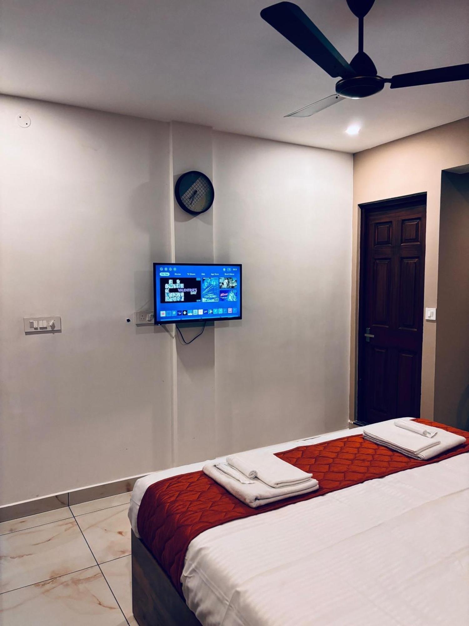 Igloo Kakkanad Hotel 3*