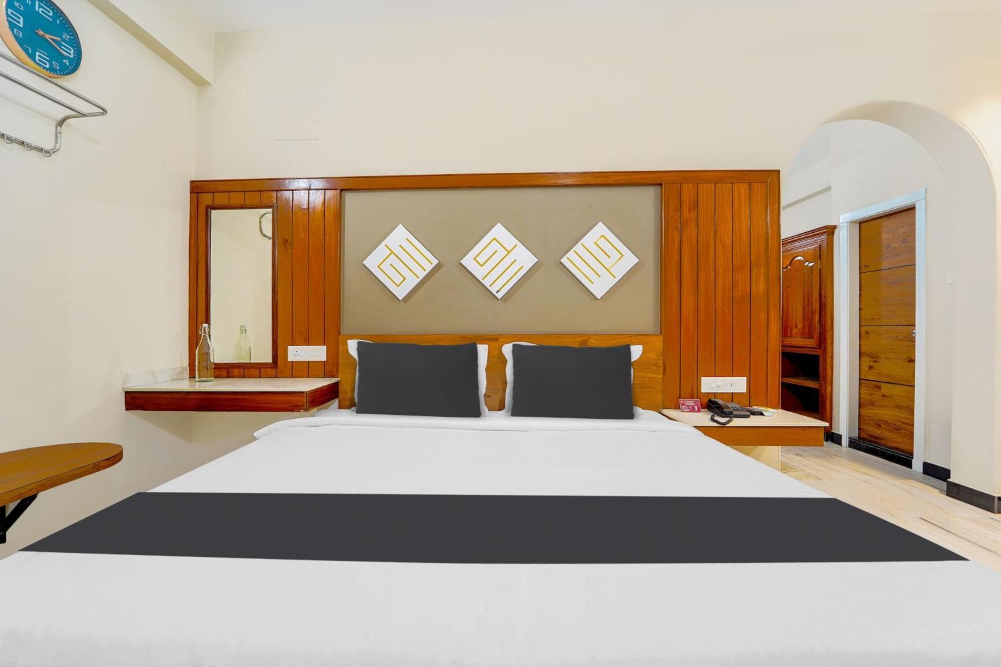Super O Broadway Ernakulam Hotel 3*