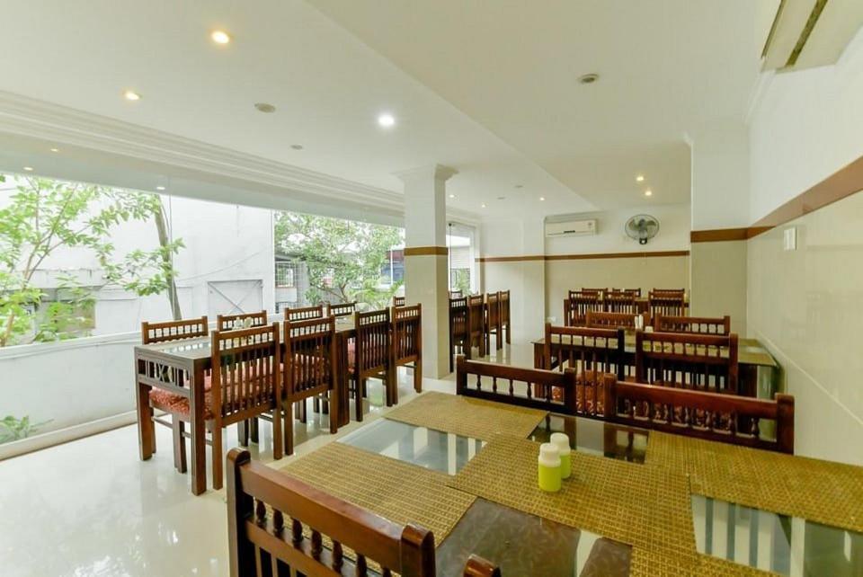 Centre Point 3* Kochi