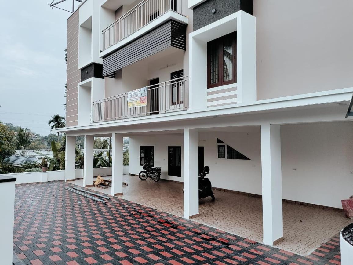 N & L Apartment Kochi