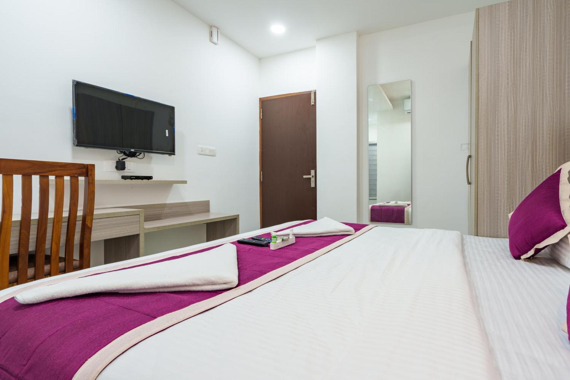Hotel Grace Regency Kochi